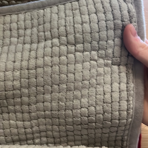 Bath rugs! - Picture 5 of 9